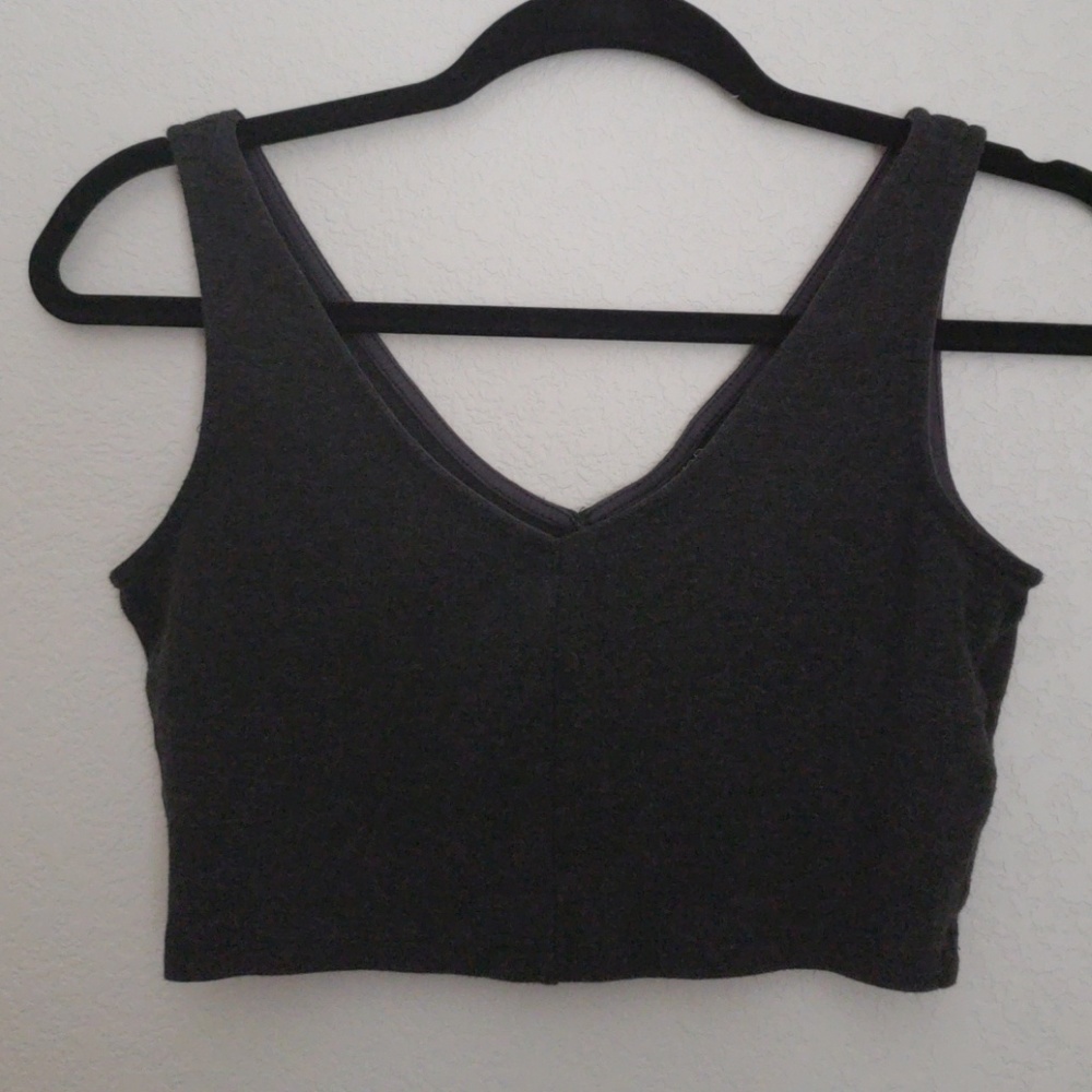 Crop Top With Middle Seam